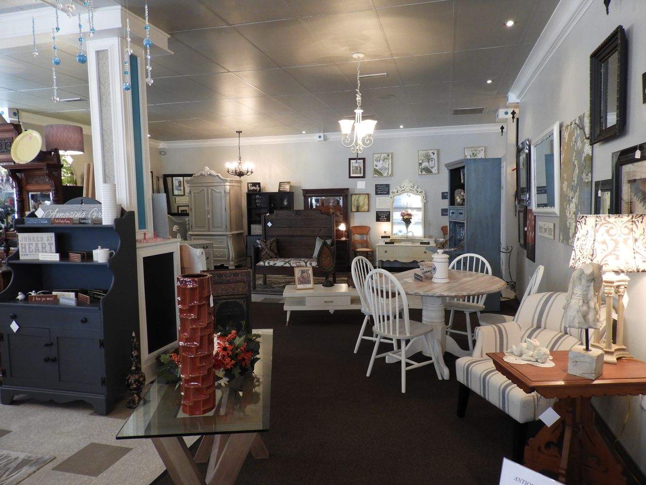 201 N State St, Litchfield, IL 62056